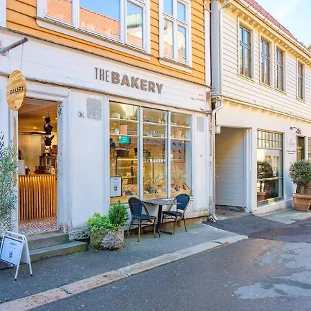 Private Twin Next To Fish Market And Bryggen * Bergen